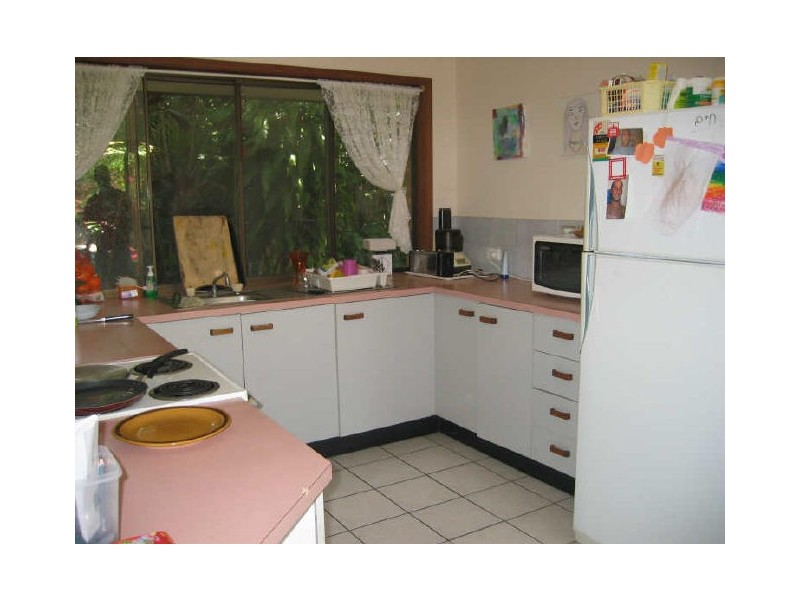 4 YUNGARUP PLACE, Ocean Shores NSW 2483