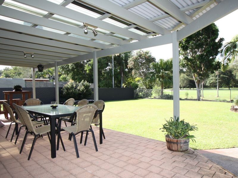 100 Balemo Drive, Ocean Shores NSW 2483