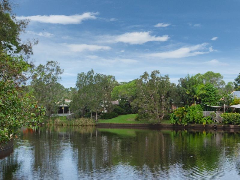 4 Larelar Court, Ocean Shores NSW 2483