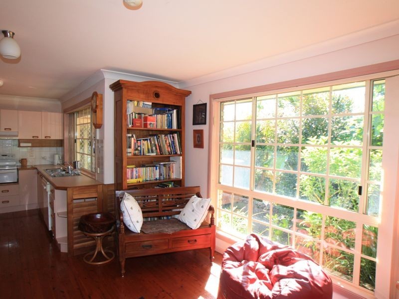 4 Larelar Court, Ocean Shores NSW 2483