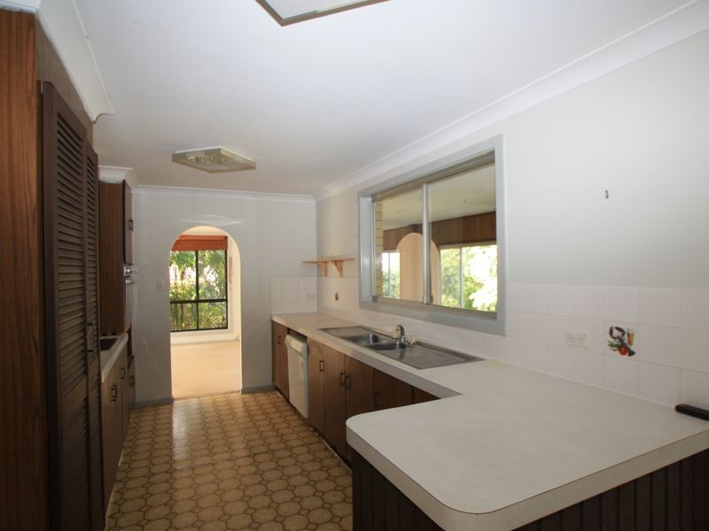 41 Yallakool Drive, Ocean Shores NSW 2483