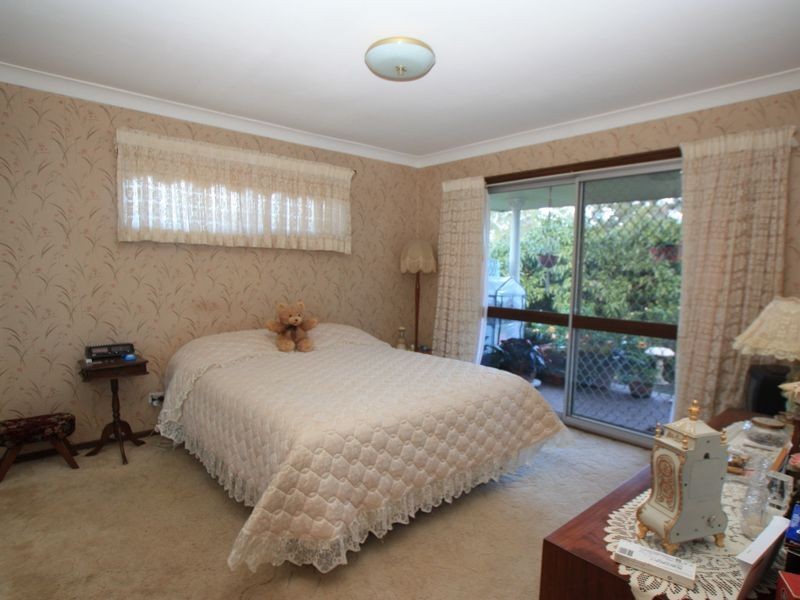 11 Nandroya Avenue, Ocean Shores NSW 2483