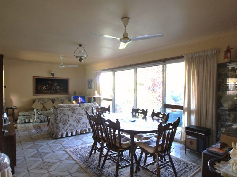 11 Nandroya Avenue, Ocean Shores NSW 2483