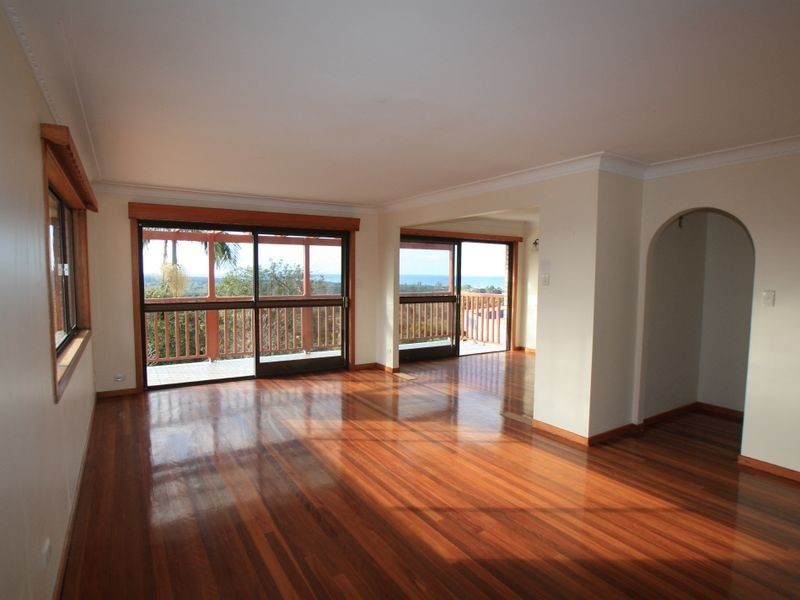 28 Tongarra Court, Ocean Shores NSW 2483