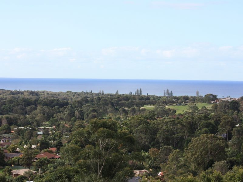 28 Tongarra Court, Ocean Shores NSW 2483
