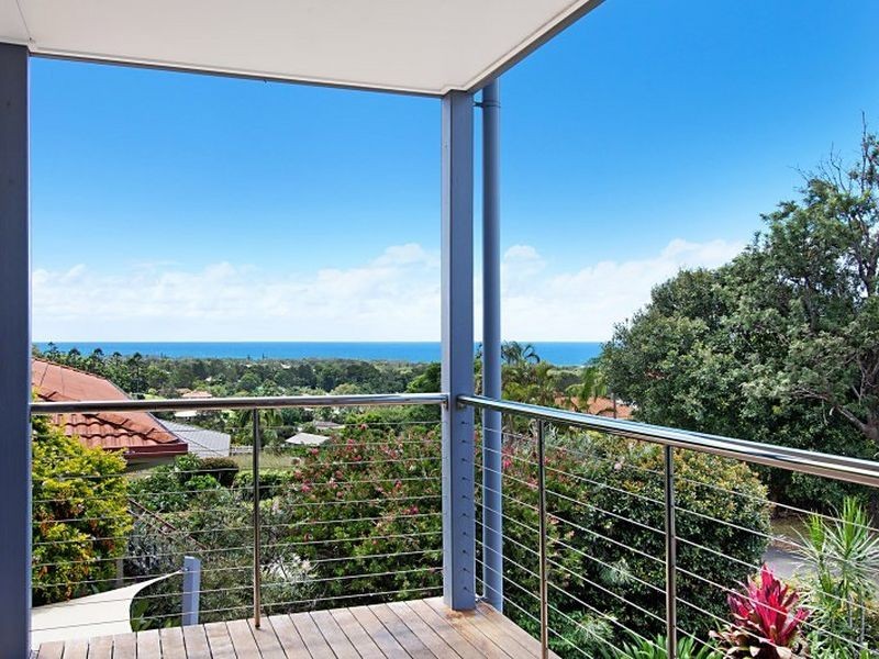 3 Wirruna Avenue, Ocean Shores NSW 2483