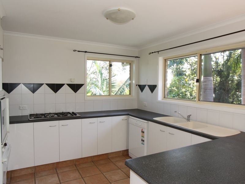 4 Murumba Close, Ocean Shores NSW 2483