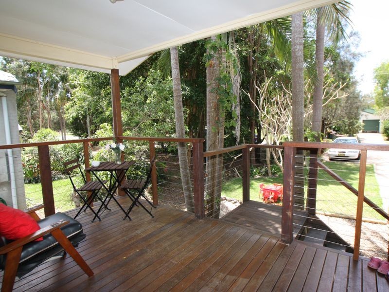 8 Elizabeth Avenue, South Golden Beach NSW 2483