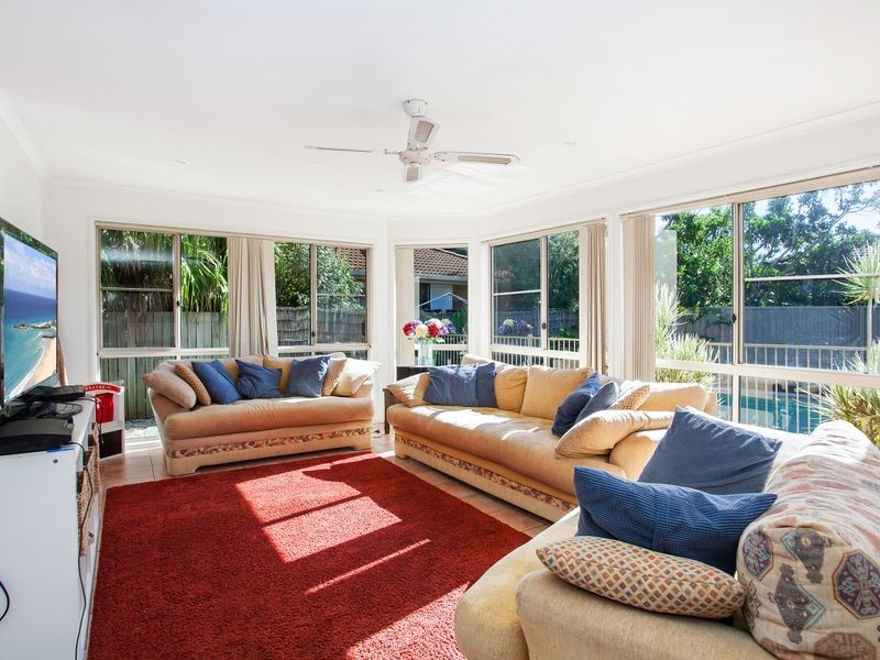 9 Natan Court, Ocean Shores NSW 2483