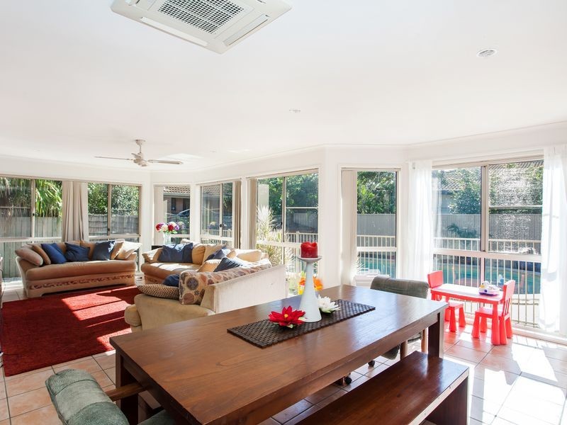 9 Natan Court, Ocean Shores NSW 2483