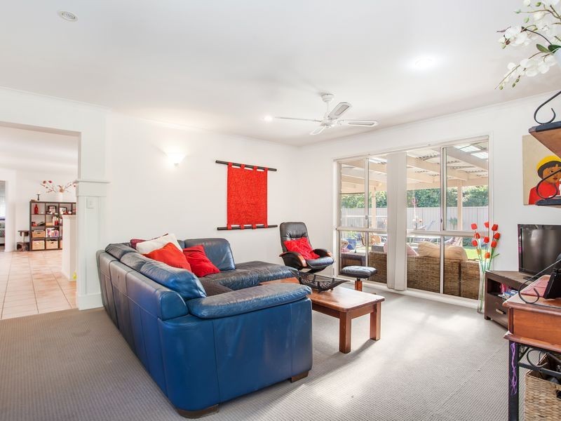9 Natan Court, Ocean Shores NSW 2483