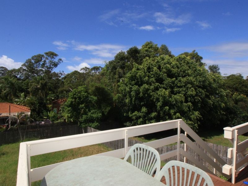 137 Shara Boulevard, Ocean Shores NSW 2483
