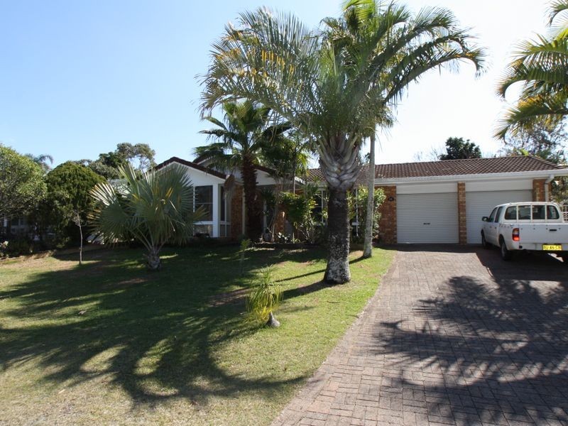 11 Julian Rocks Drive, Byron Bay NSW 2481