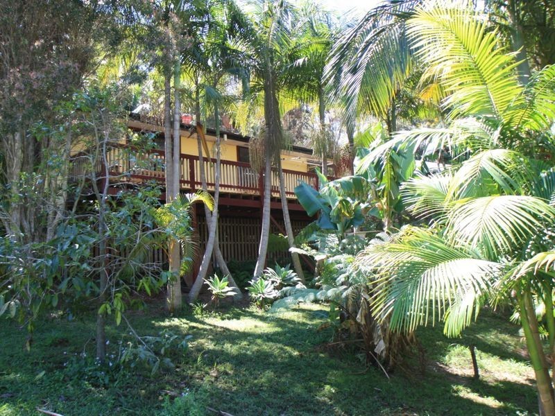 2a Gin Gin Crescent, Ocean Shores NSW 2483