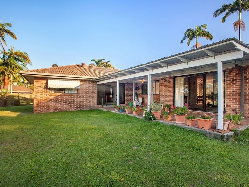 2 Jumbunna Place, Ocean Shores NSW 2483