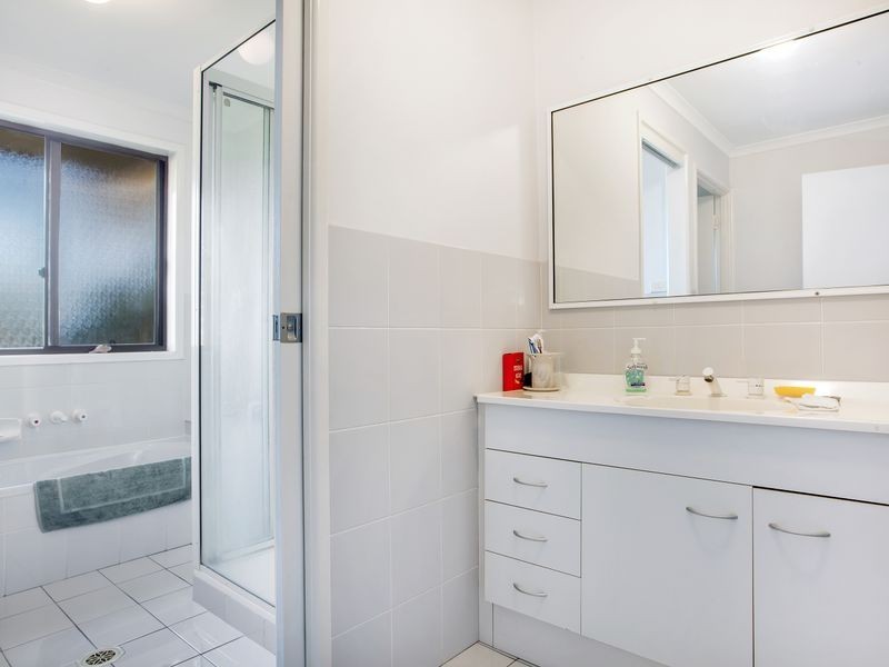 2 Jumbunna Place, Ocean Shores NSW 2483