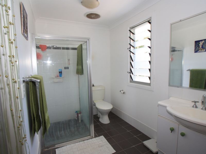 32 Coomburra Crescent, Ocean Shores NSW 2483
