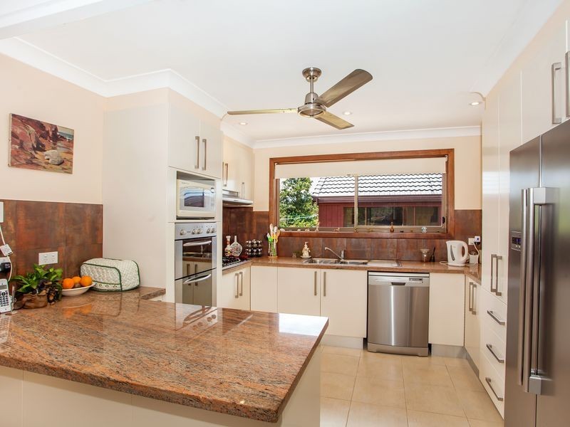 1 Paldi Court, Ocean Shores NSW 2483