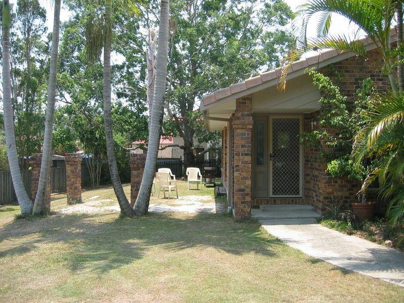 5 Nargoon Way, Ocean Shores NSW 2483
