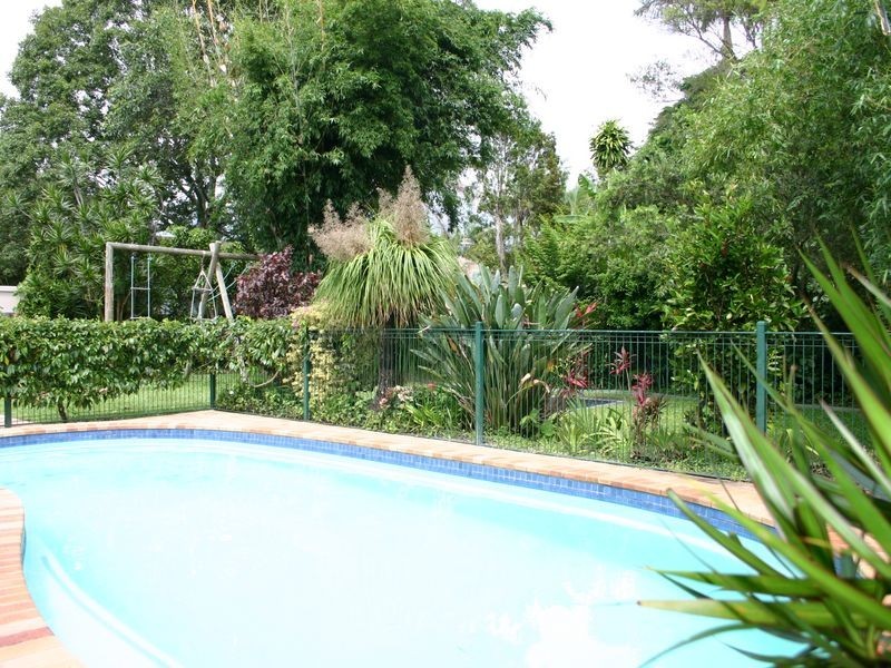 39 Balemo Drive, Ocean Shores NSW 2483