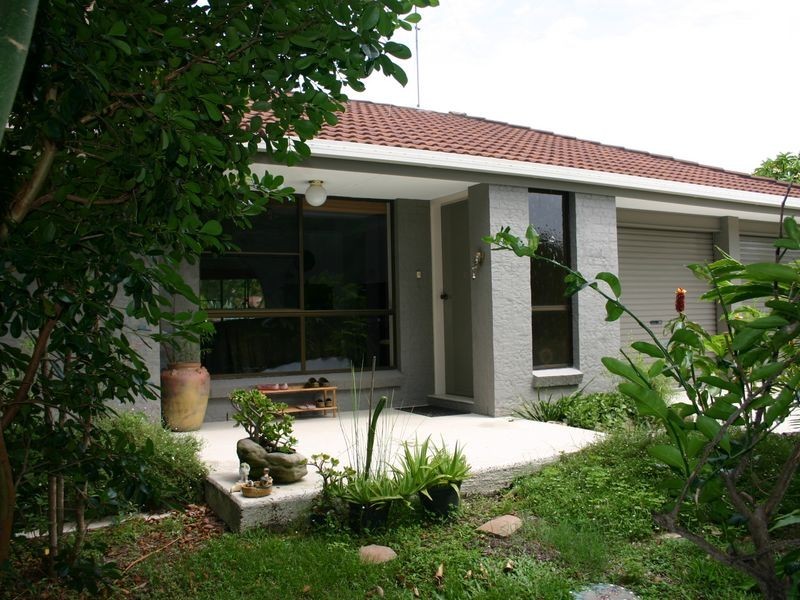 39 Balemo Drive, Ocean Shores NSW 2483