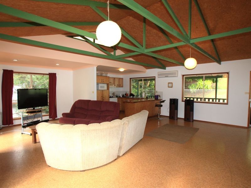 17 Mundurra Avenue, Ocean Shores NSW 2483