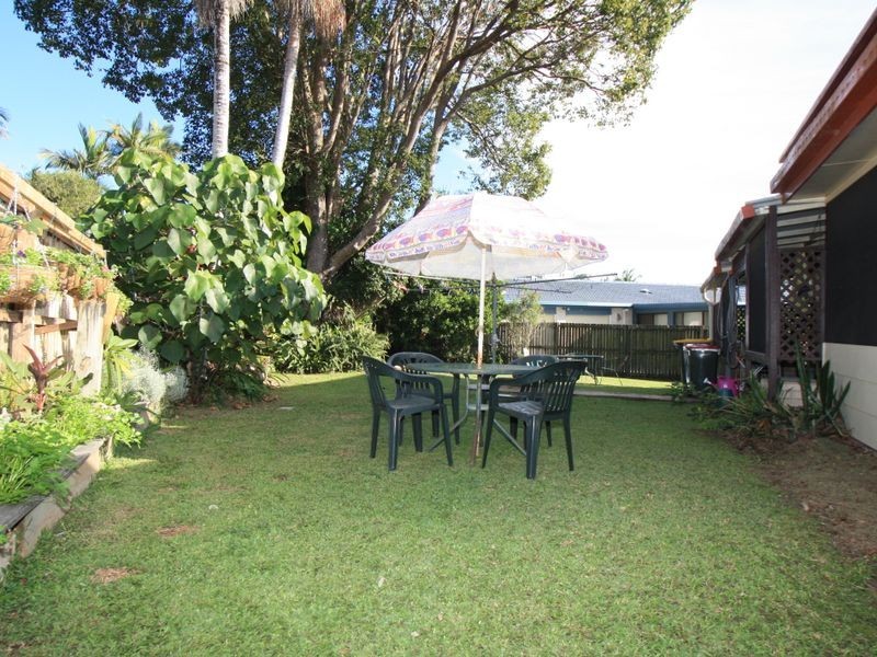 5 Narrogal Court, Ocean Shores NSW 2483