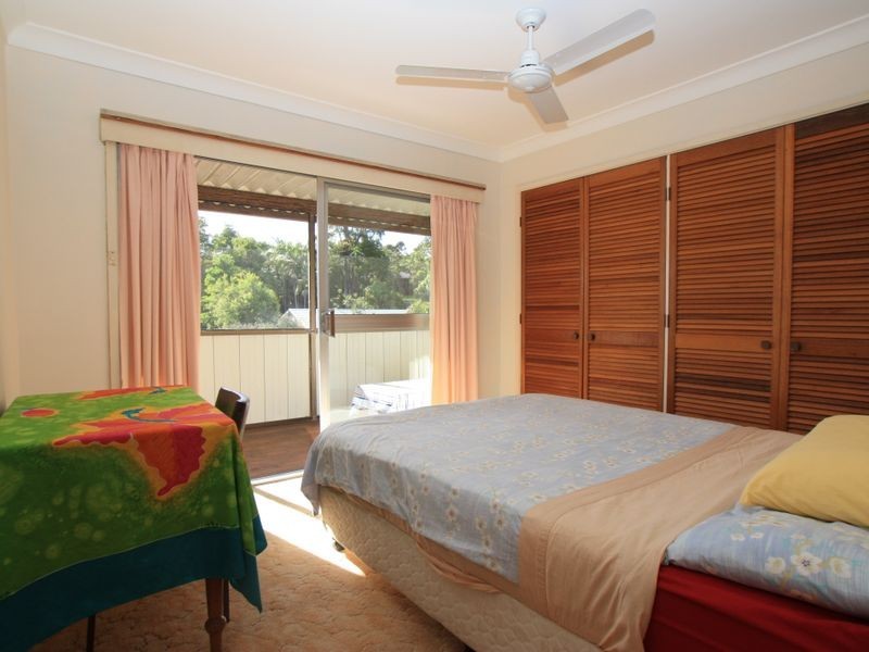 5 Narrogal Court, Ocean Shores NSW 2483