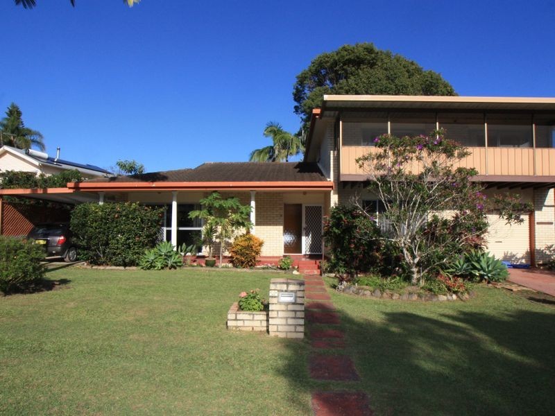 5 Narrogal Court, Ocean Shores NSW 2483