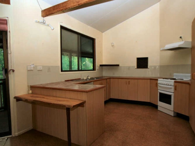 9 Matong, Ocean Shores NSW 2483