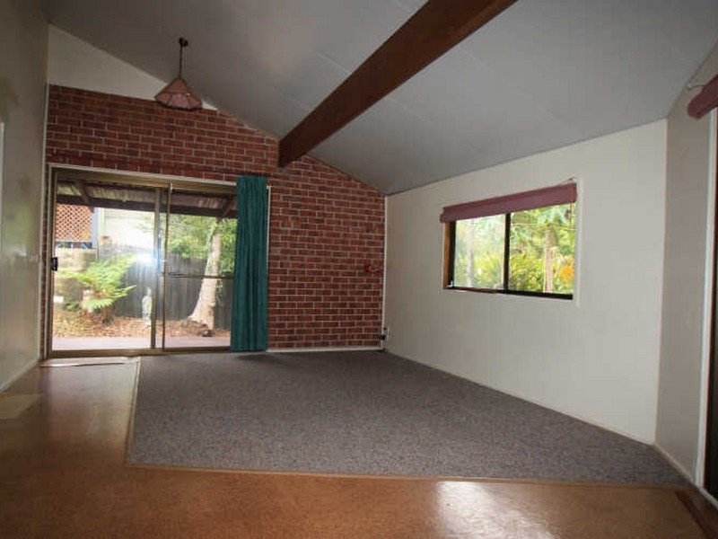 9 Matong, Ocean Shores NSW 2483