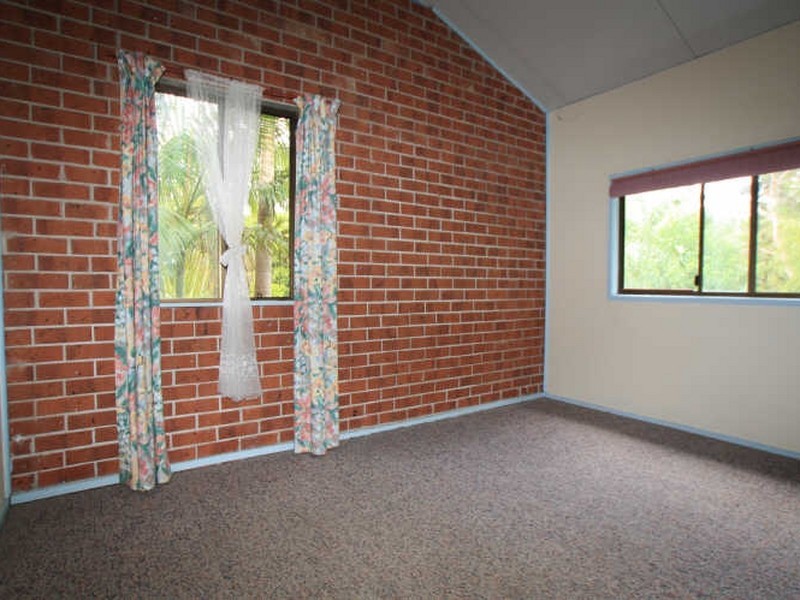 9 Matong, Ocean Shores NSW 2483