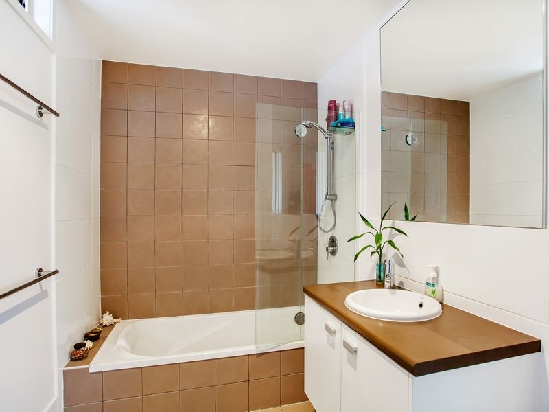 2/4 Halyard Court, Ocean Shores NSW 2483