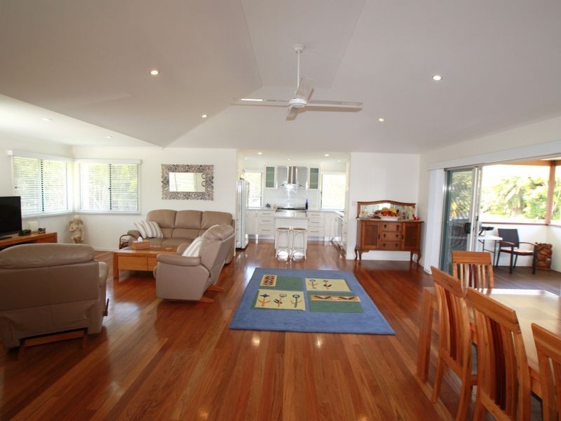 14 Strand Avenue, New Brighton NSW 2483