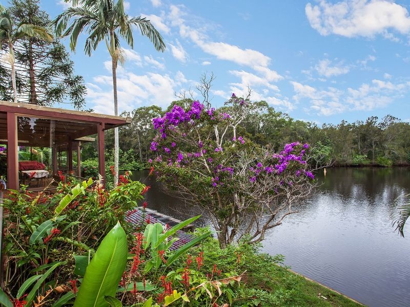22 Natan Court, Ocean Shores NSW 2483