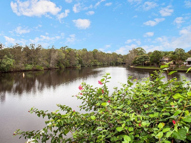 22 Natan Court, Ocean Shores NSW 2483