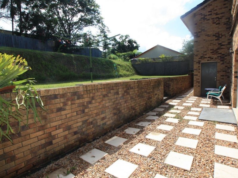 61 Balemo Drive, Ocean Shores NSW 2483