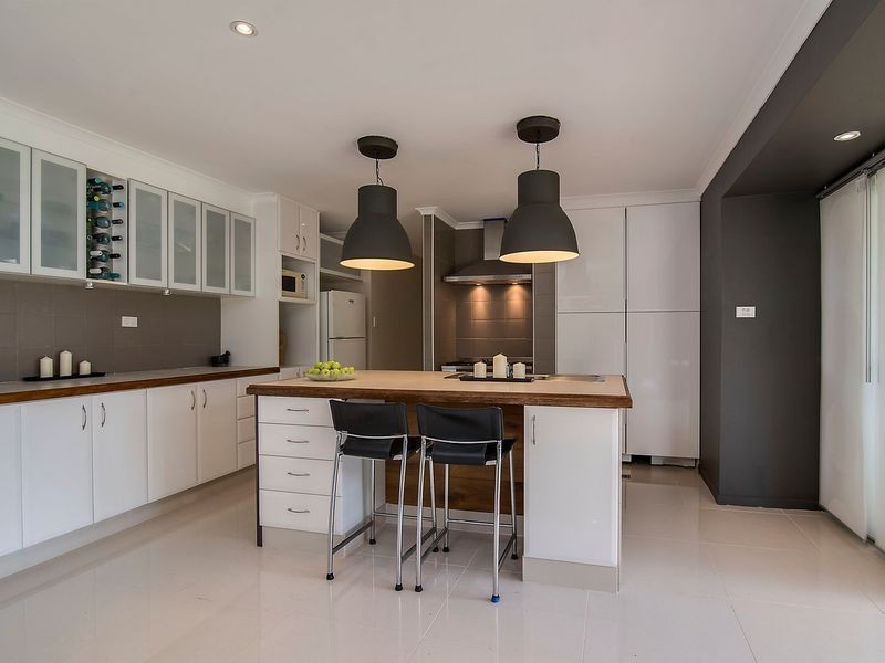 54 Narooma Drive, Ocean Shores NSW 2483