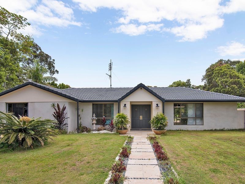 54 Narooma Drive, Ocean Shores NSW 2483