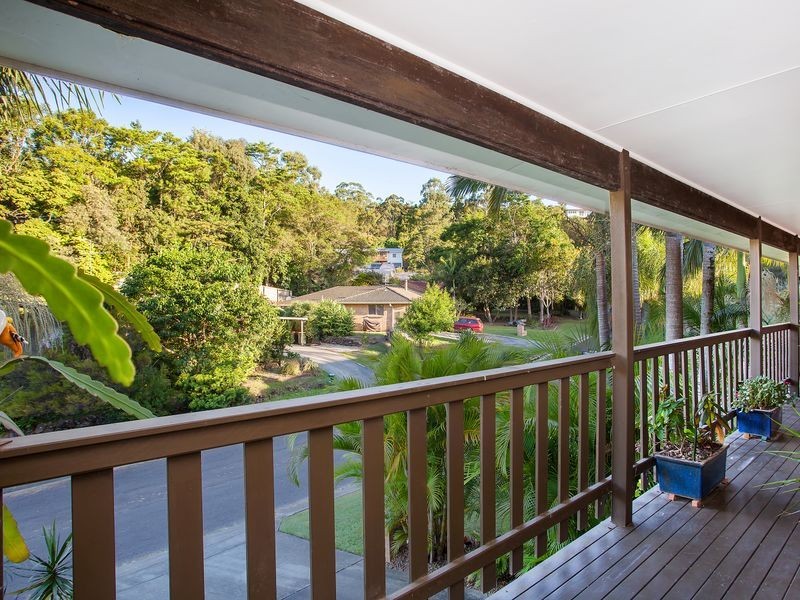 4 Walgooan Way, Ocean Shores NSW 2483