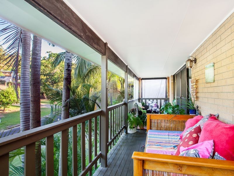 4 Walgooan Way, Ocean Shores NSW 2483