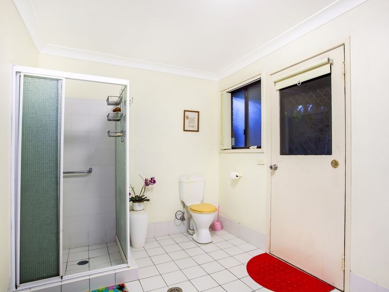 4 Walgooan Way, Ocean Shores NSW 2483