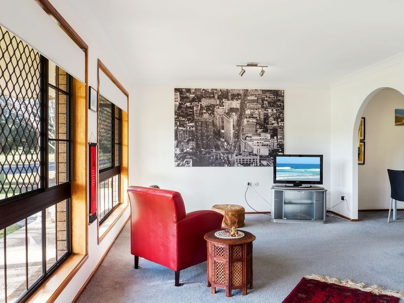 39 Narooma Drive, Ocean Shores NSW 2483