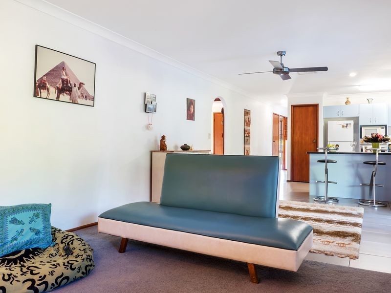 39 Narooma Drive, Ocean Shores NSW 2483