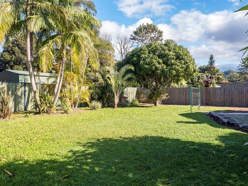 39 Narooma Drive, Ocean Shores NSW 2483