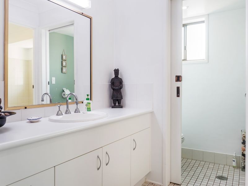 39 Narooma Drive, Ocean Shores NSW 2483