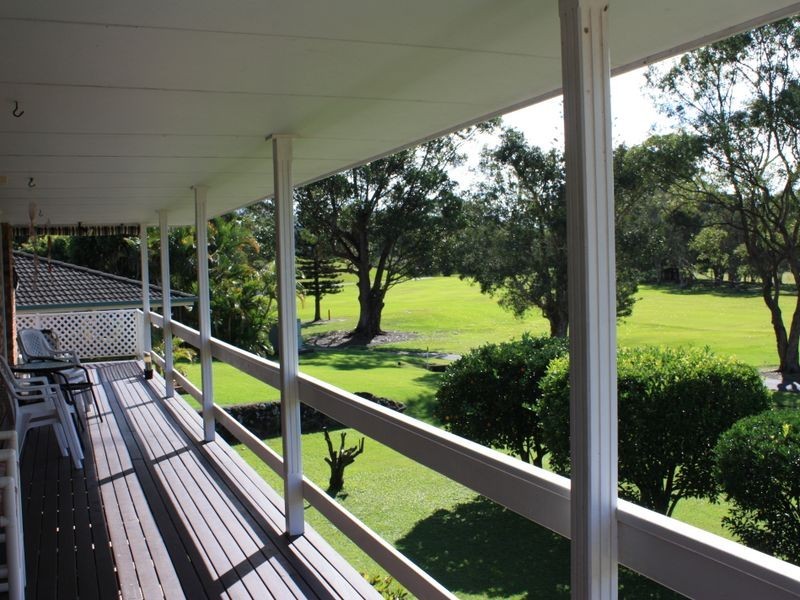8 Kiah Close, Ocean Shores NSW 2483