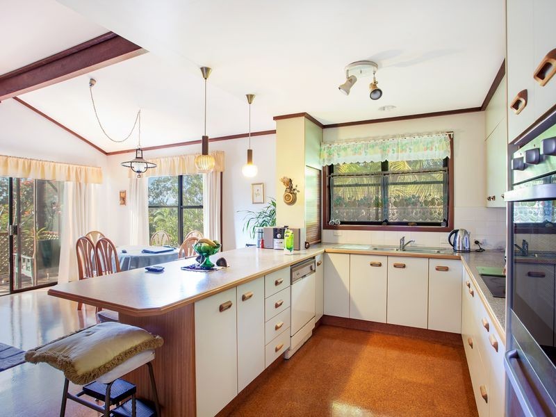 15 Woggoon Terrace, Ocean Shores NSW 2483