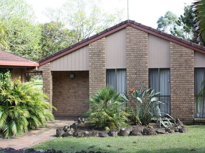 16 Tindarra Avenue, Ocean Shores NSW 2483