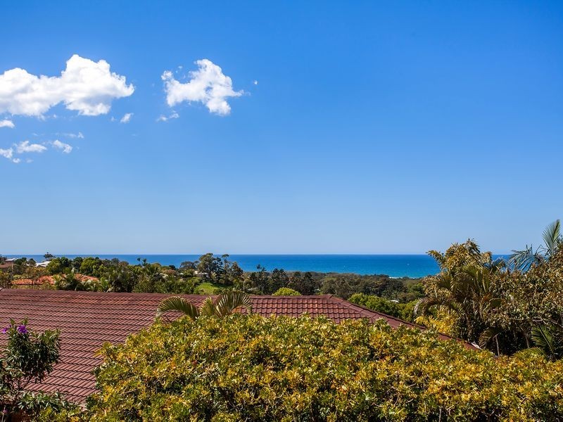 5 Napelle Court, Ocean Shores NSW 2483